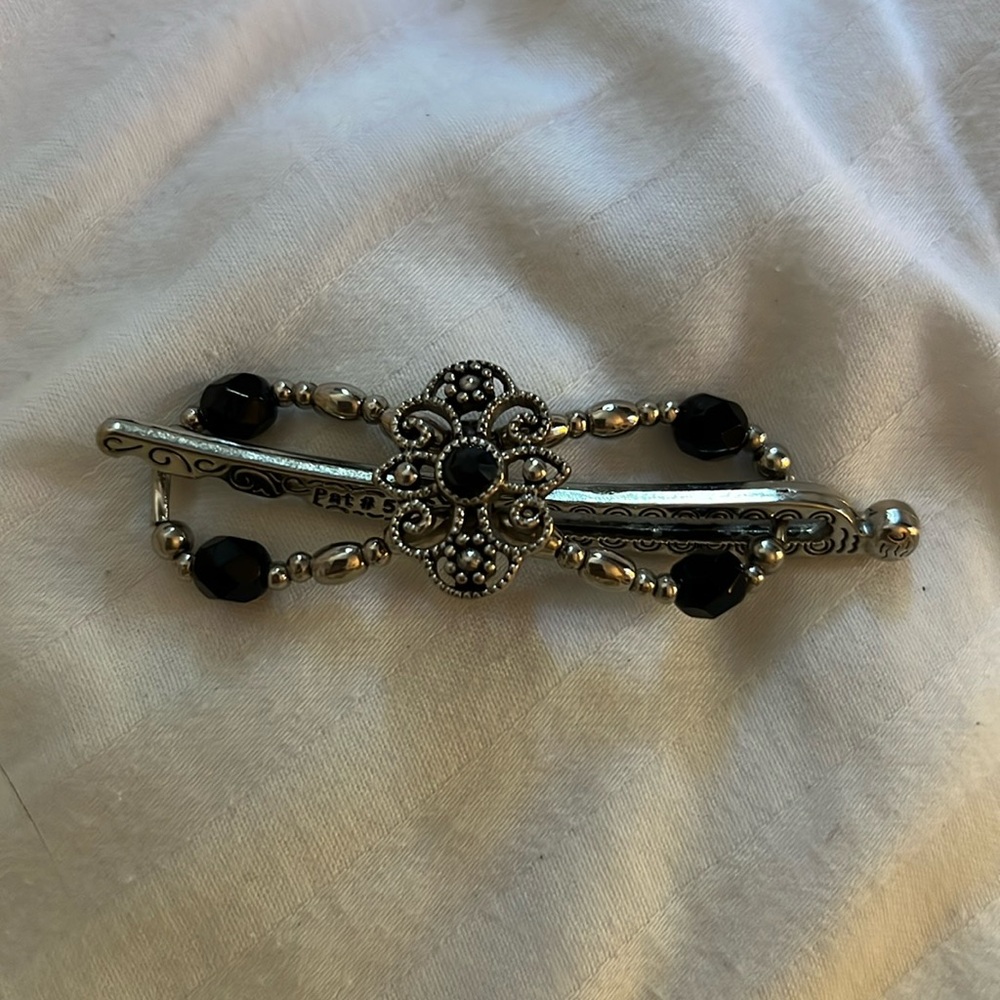 Lilla Rose hair clip.